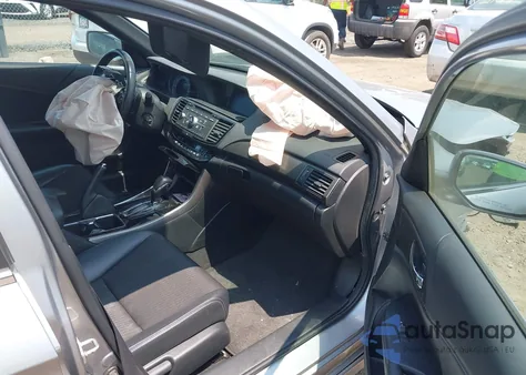 2017 Honda Accord Sport z USA, uszkodzony, nr VIN 1HGCR2F56HA196373